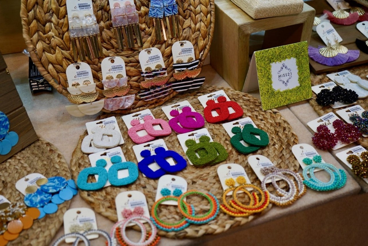 Five Tips to Increase Profit Margins with Accessories