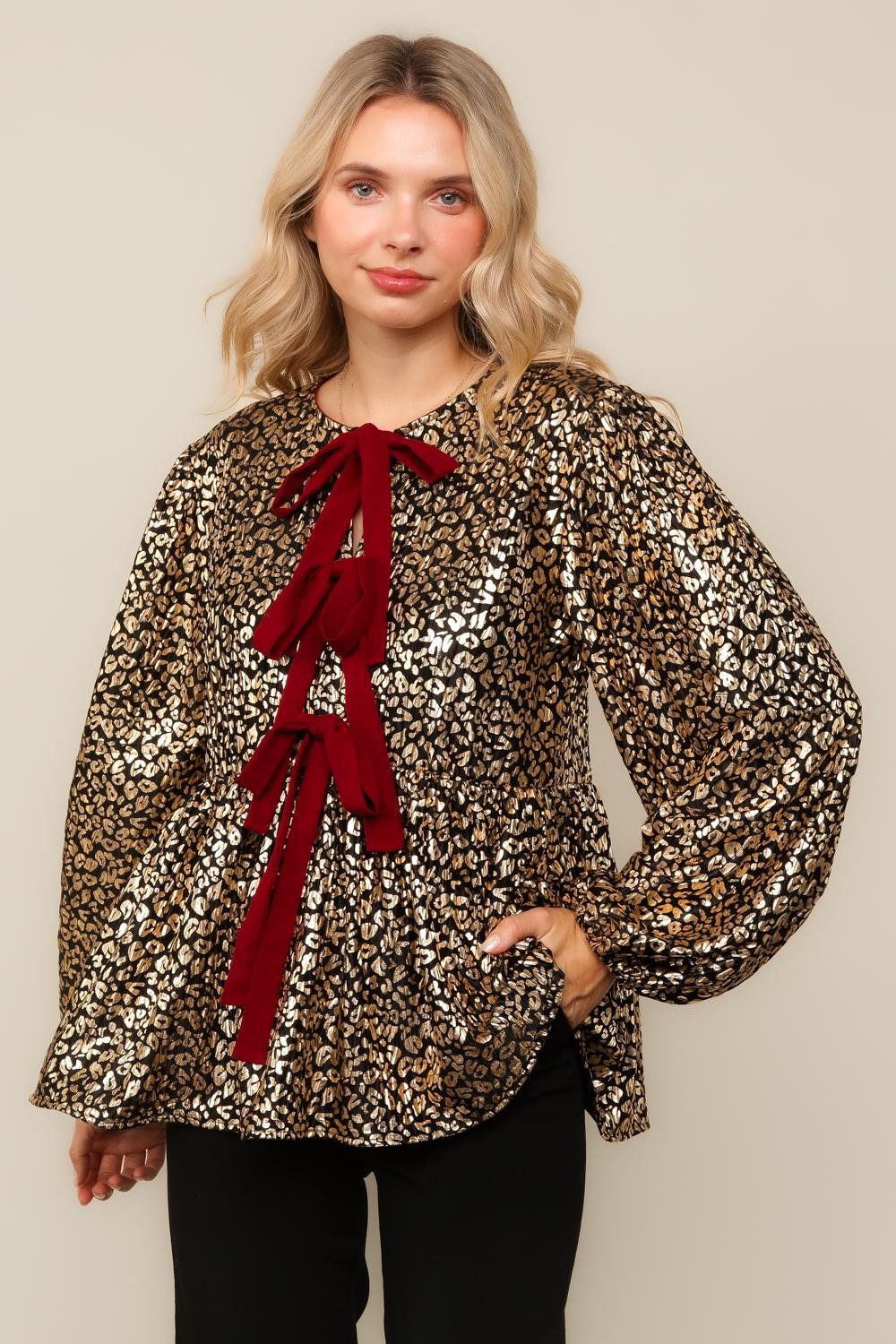 FRONT RIBBON BOW TIE ANIMAL FOIL PRINT TOP
