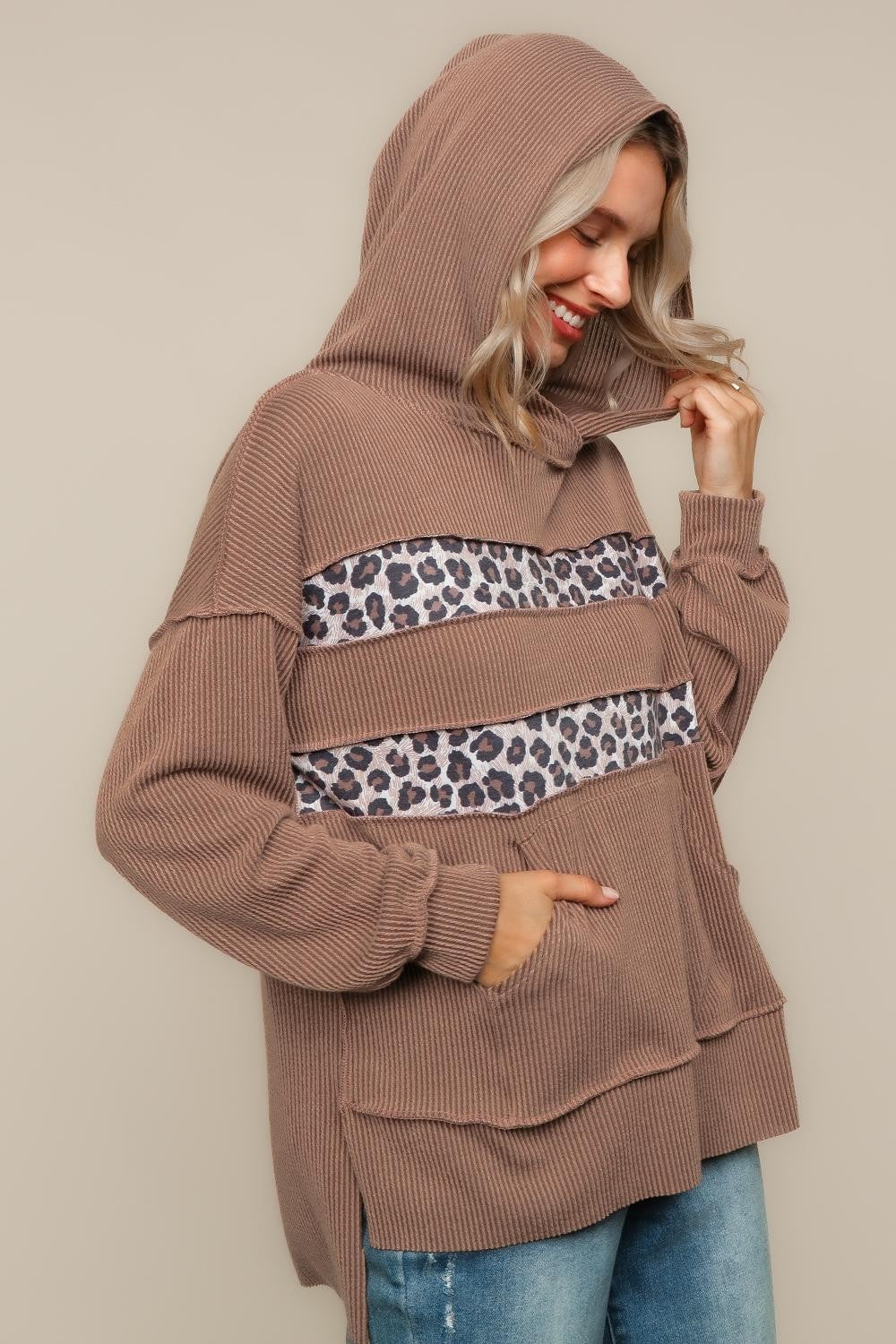 LEOPARD PRINT COLOR BLOCK PULLOVER HOODIE