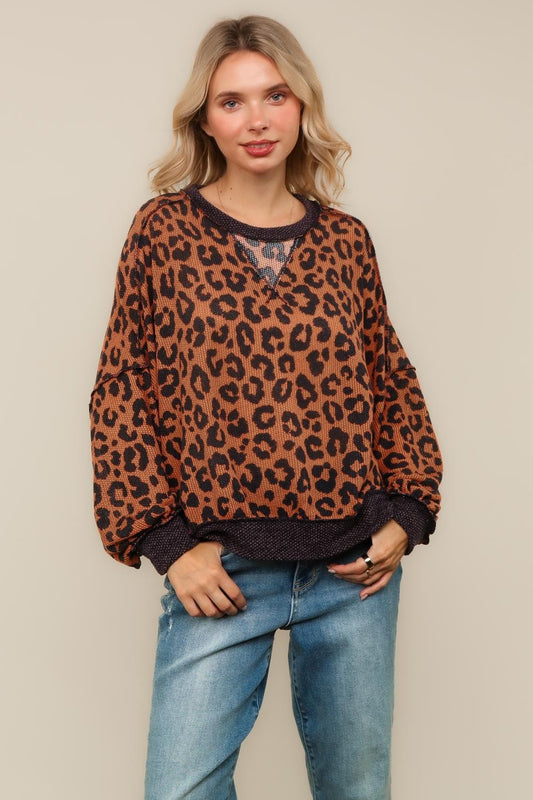CREW NECK LEOPARD PRINT PULLOVER KNIT TOP
