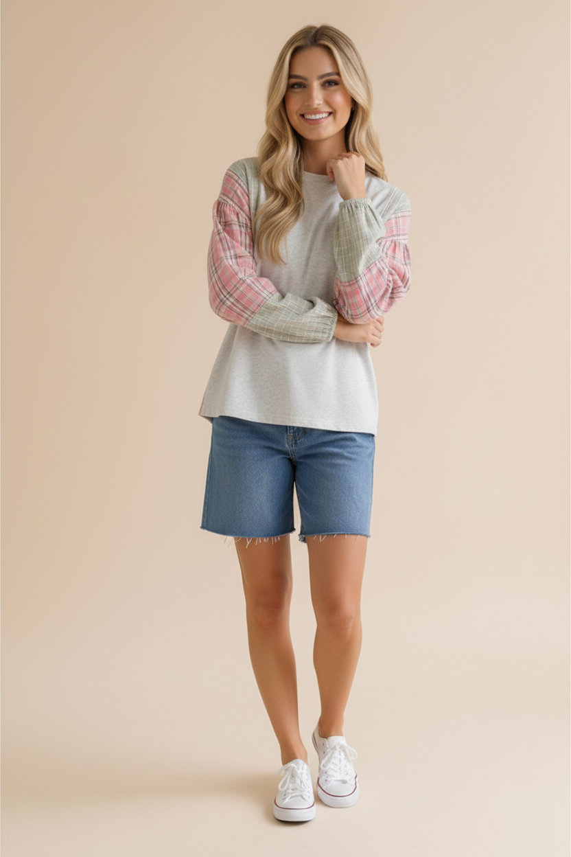 LIGHT GREY SOLID PULLOVER KNIT TOP W/ PLAID SLEEVES