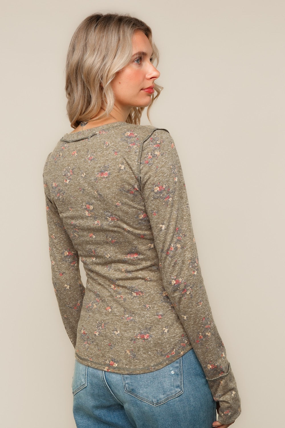 KNIT TOP BANDED LONG SLEEVE W/ THUMB HOLE