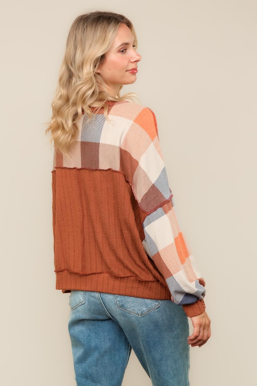 CREW NECK COLOR BLOCK PULLOVER KNIT TOP