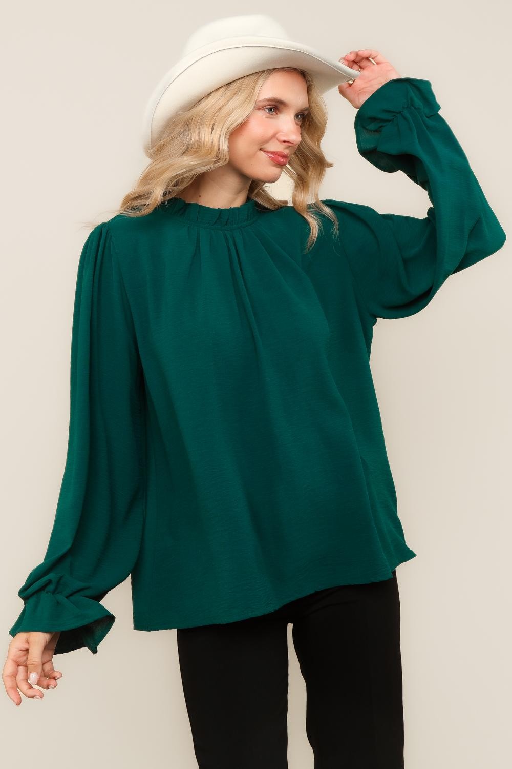 MOCK NECK BUBBLE LONG SLEEVE WOVEN TOP