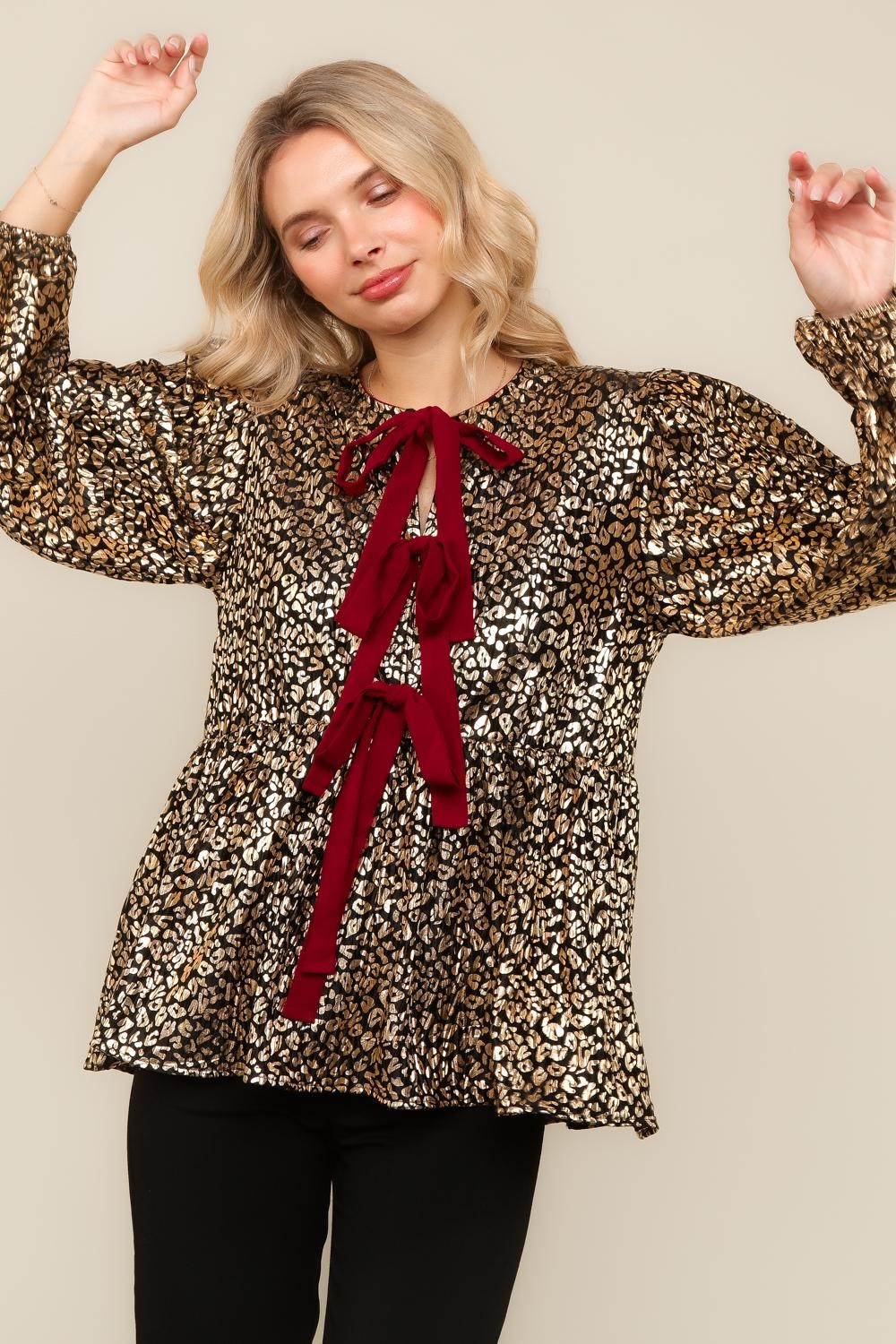 FRONT RIBBON BOW TIE ANIMAL FOIL PRINT TOP