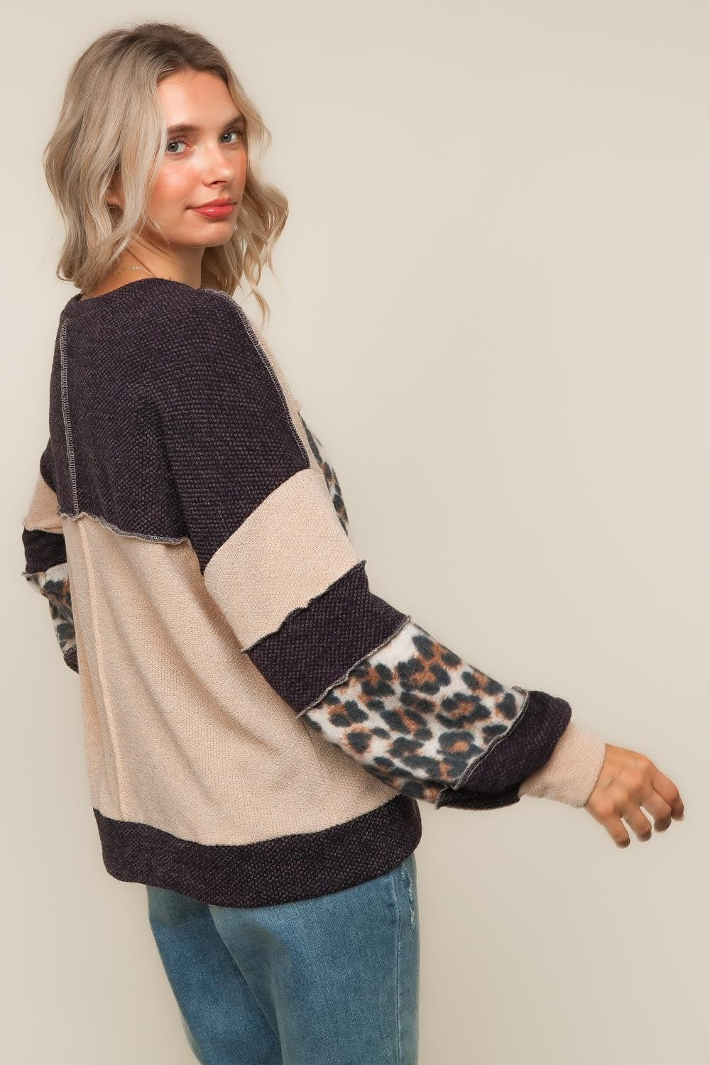 PLUS TWO TONE JACQUARD LOOSE FIT PULLOVER KNIT TOP
